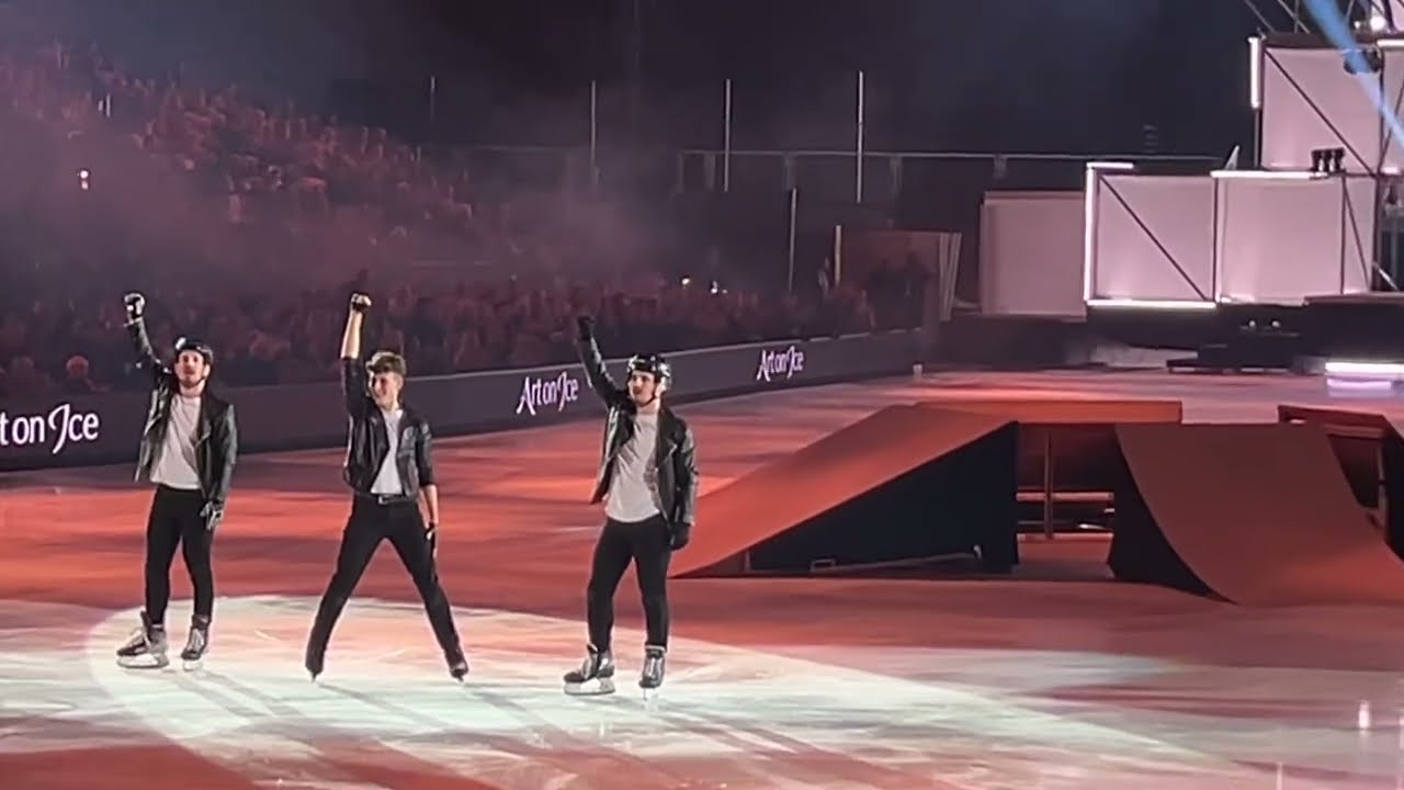 Art on Ice 2024 Lukas Britchgi, Turbo Twins“Born To Be Wild“