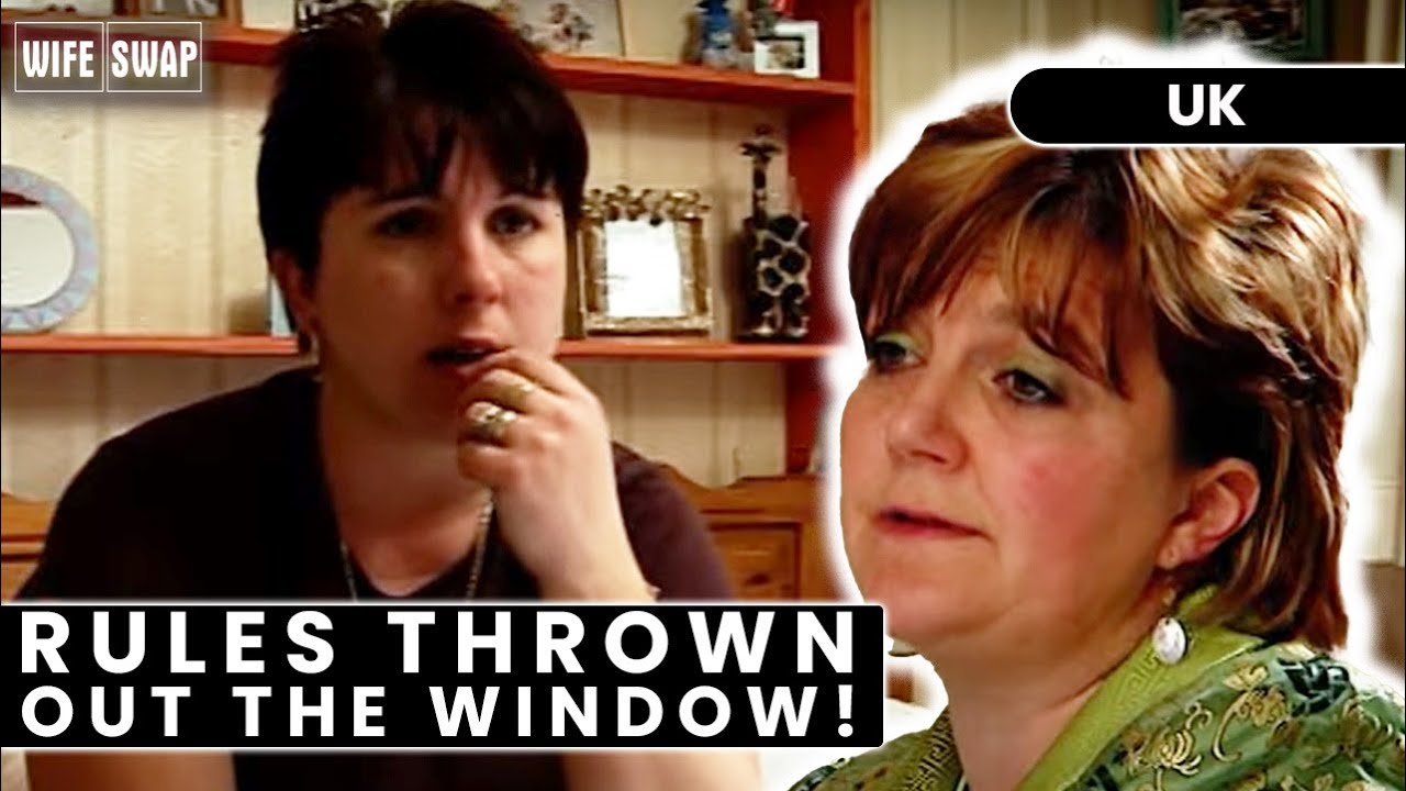 A Heartfelt Swap That Challenges Everything They Believe | S07 E01 | Wife Swap UK