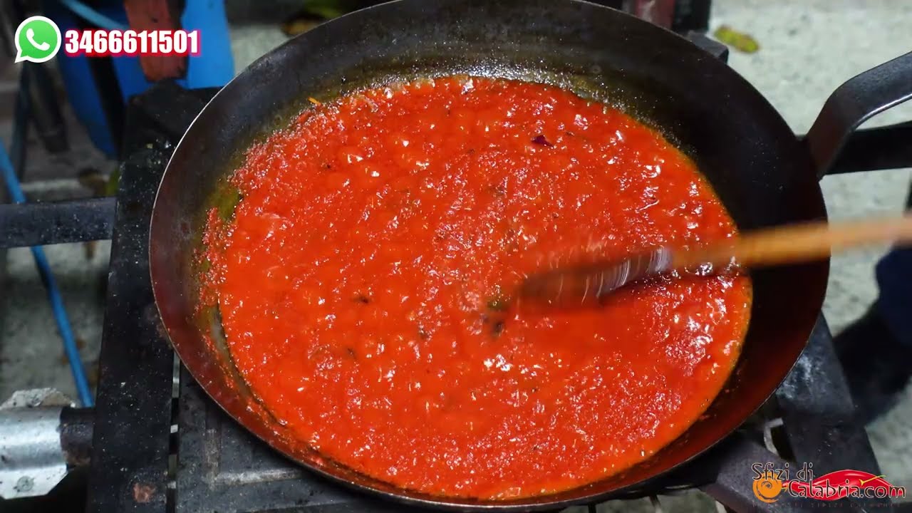 Cucinare Come 100 Anni Fa: Fagioli, Cotiche e una Padella che Racconta Storie