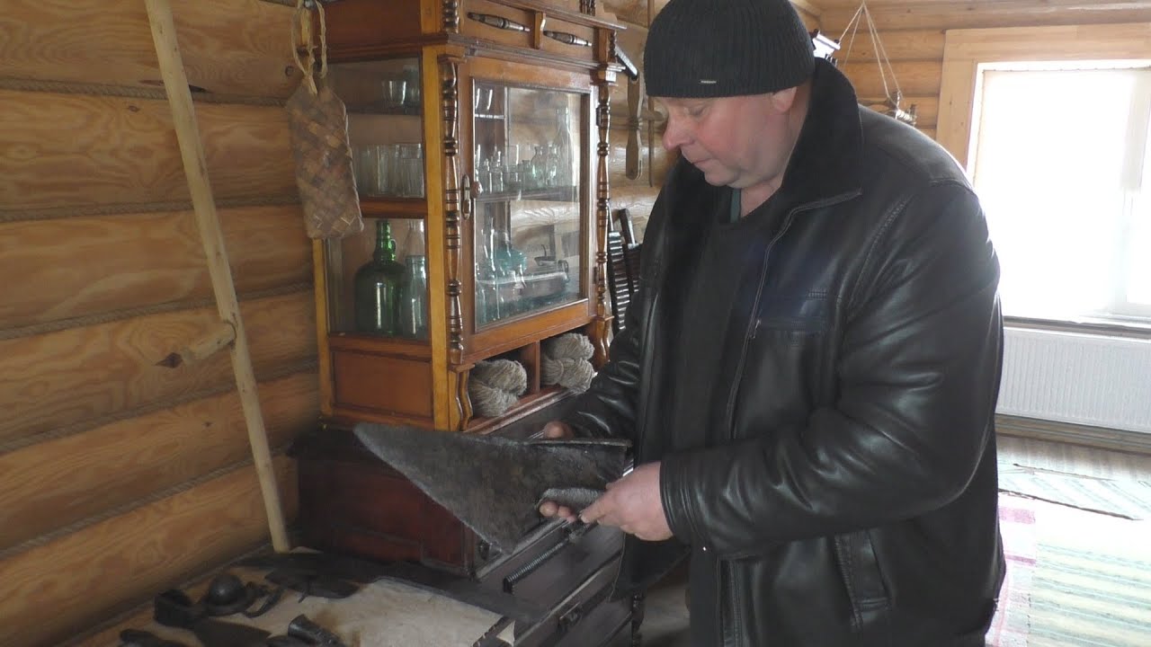 Деревенский музей. Старинные вещи предков. В деревенской глубинке.