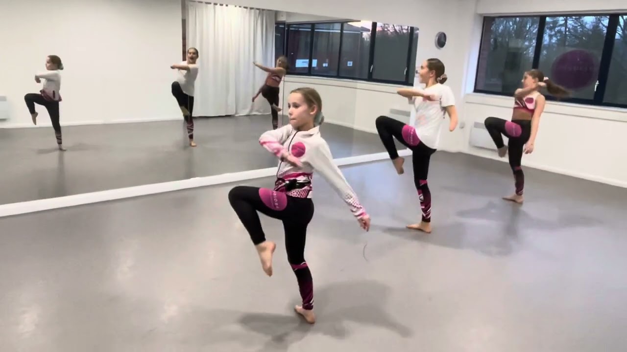 Dance The Night Away - Junior 