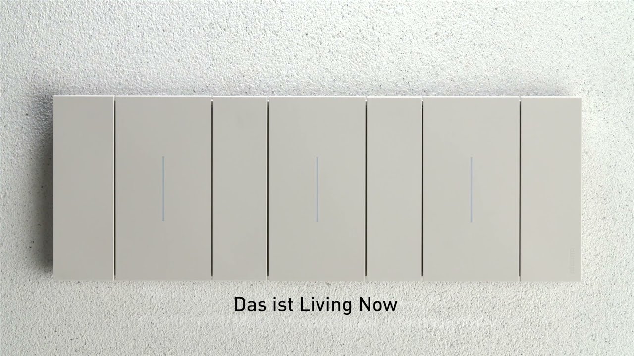 Schalterprogramm Living Now &ndash; Installation von Schaltern in einer Mehrfachkombination