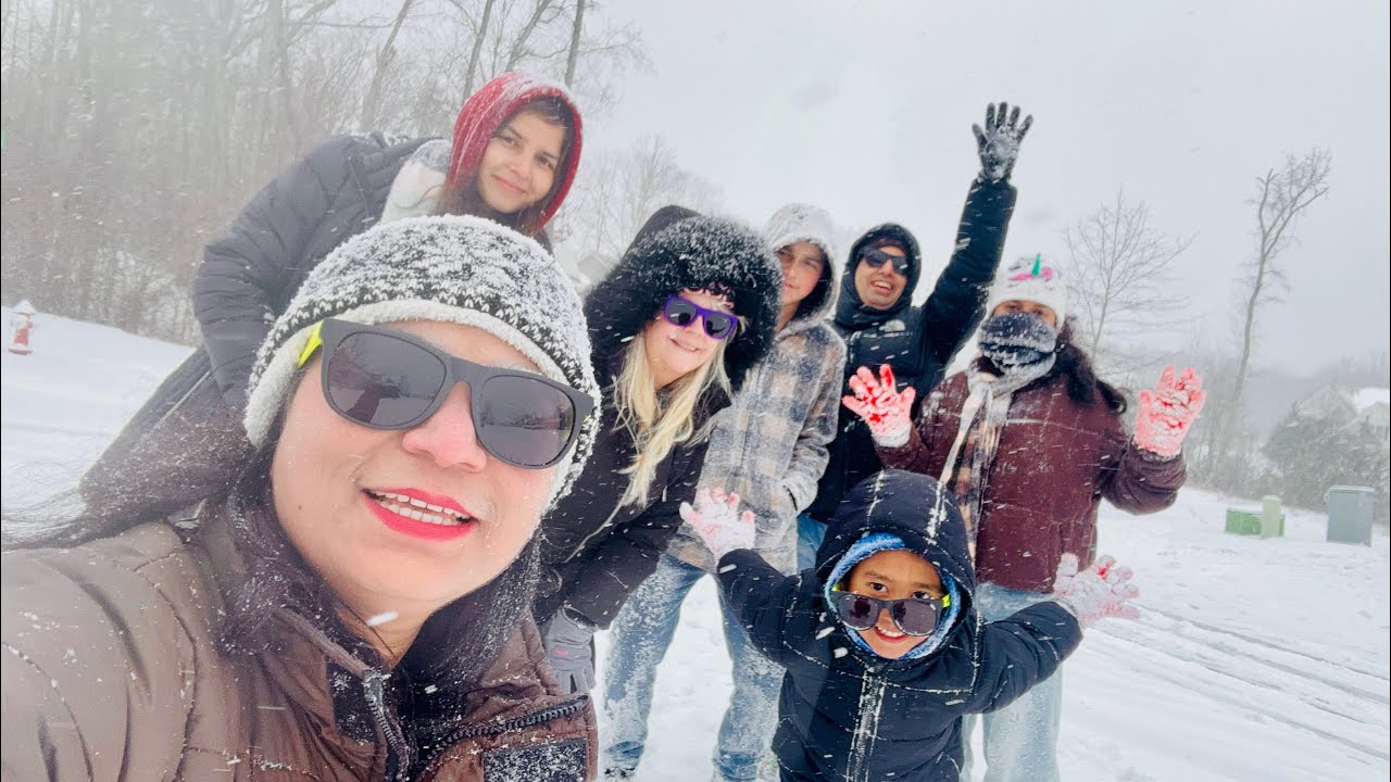 Snow ❄️ Angel 👼 winter fun for all ages!! Having fun with neighbors!!