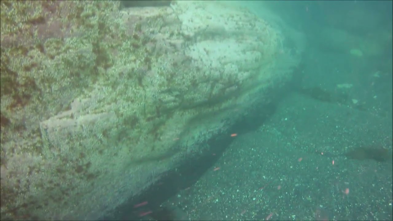 Boscastle blowhole with Geof , Ian and Mr Jellyfish.