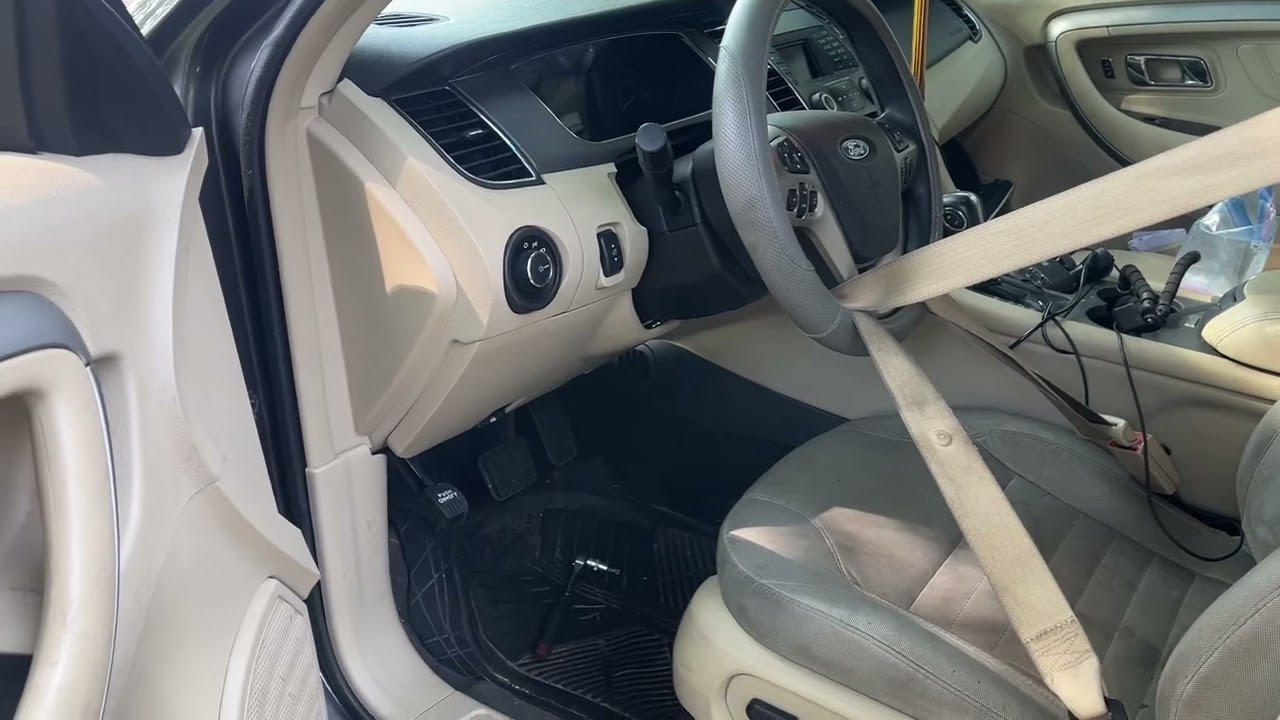Заблокировано рулевое управление. Ford Taurus 2015 года. Промежуточная замена рулевого вала.