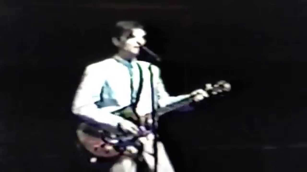 Talking Heads - The Book I Read (outtake Stop Making Sense)