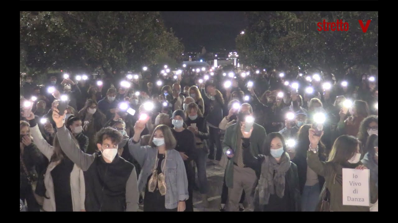 Dall'Italia a colori al Natale in zona rossa. Coronavirus, la seconda ondata. VIDEO