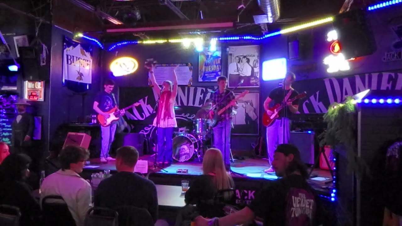 The Velvet Tongues - Sex On Fire Bobby's (1/2/26)