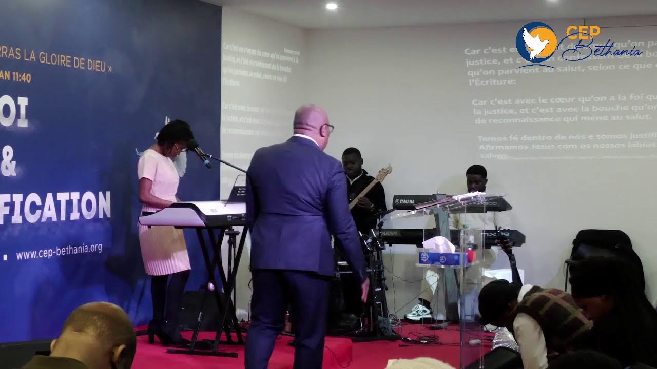 RENDRE CONTINUELLEMENT GRÂCE PAR LE SAINT-ESPRIT - Pasteur Geoffroy APETE