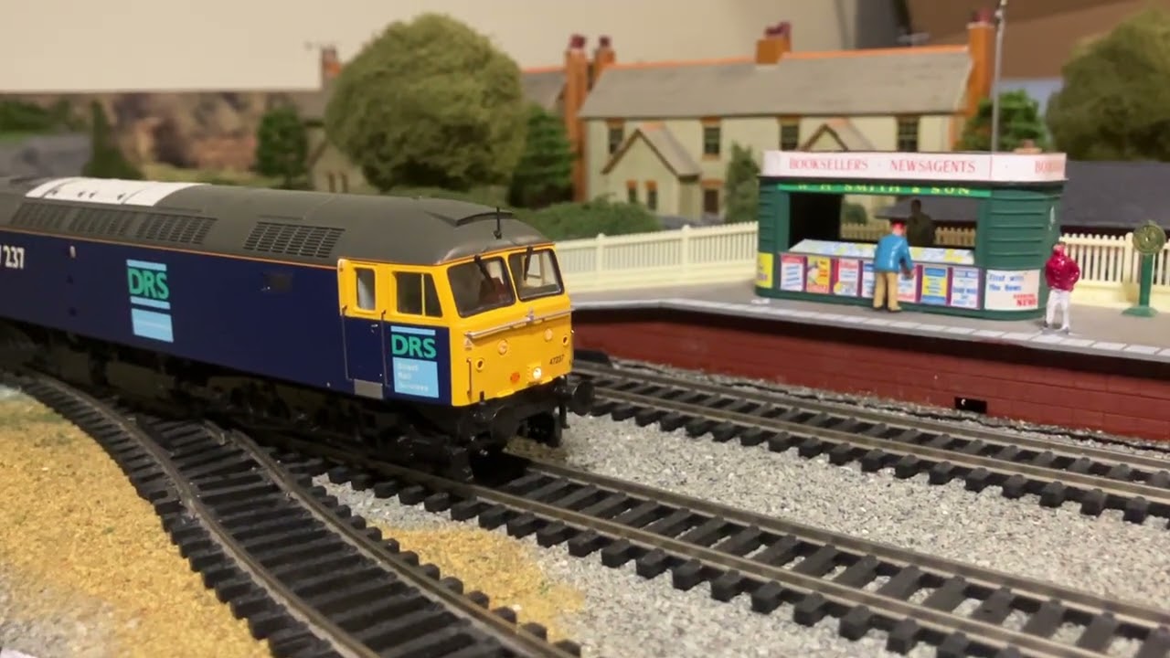 #heljan #class47 with #hornby HM7000 sound decoder added. #modeltrains #modelrailroad #modelrailway 