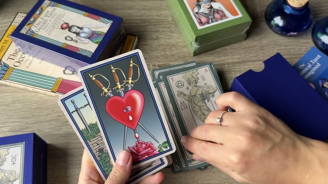 Robert M. Place  The Alchemical tarot - The Tarot of the sevenfold Mystery - The First Occult Tarot