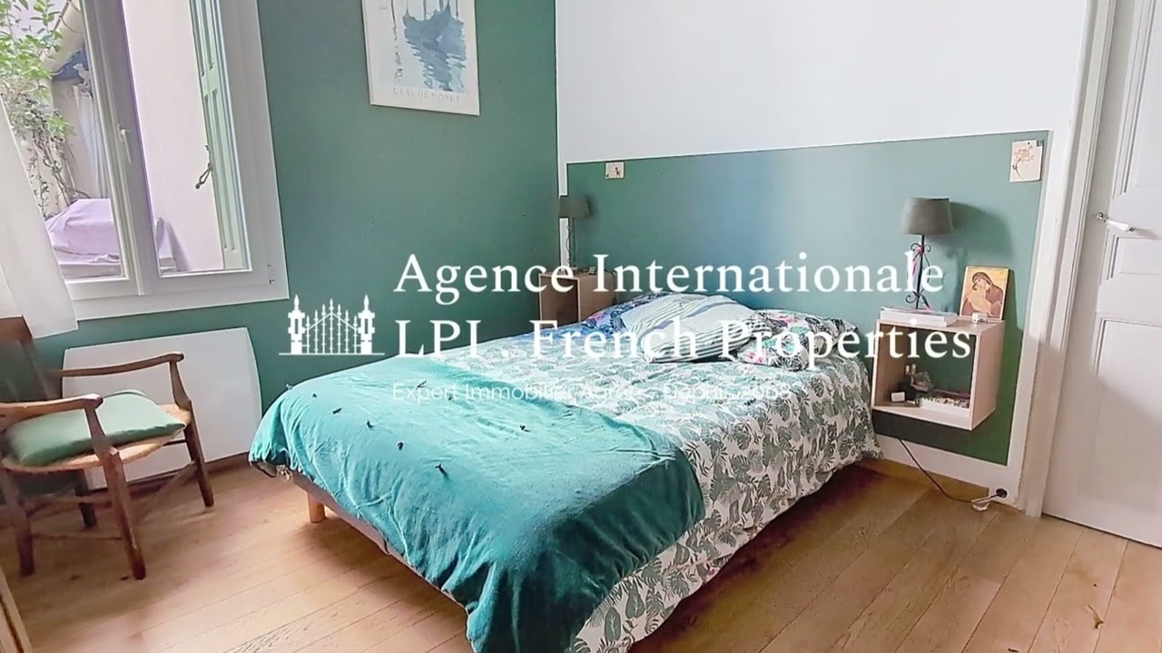 Appartement Bourgeois.135.56 M² -Terrasse 67 M²- 3 chambres -Immeuble bourgeois- 66 000 PERPIGNAN