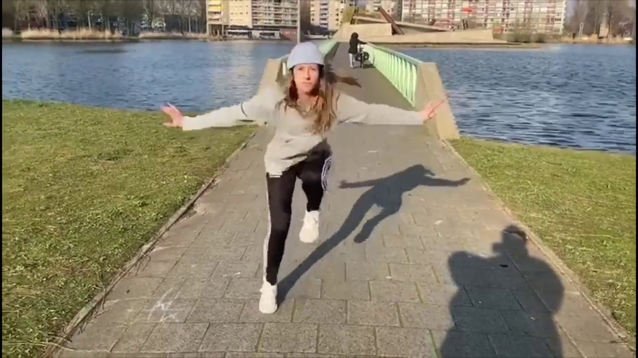 Klas 2 van Albeda Danscollege in actie