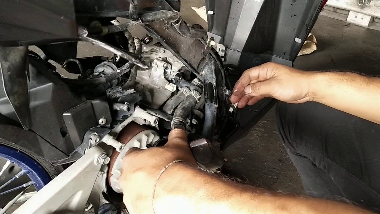 รีวิวการถอดเครื่องยนต์ Honda Click 125 All New ครับ