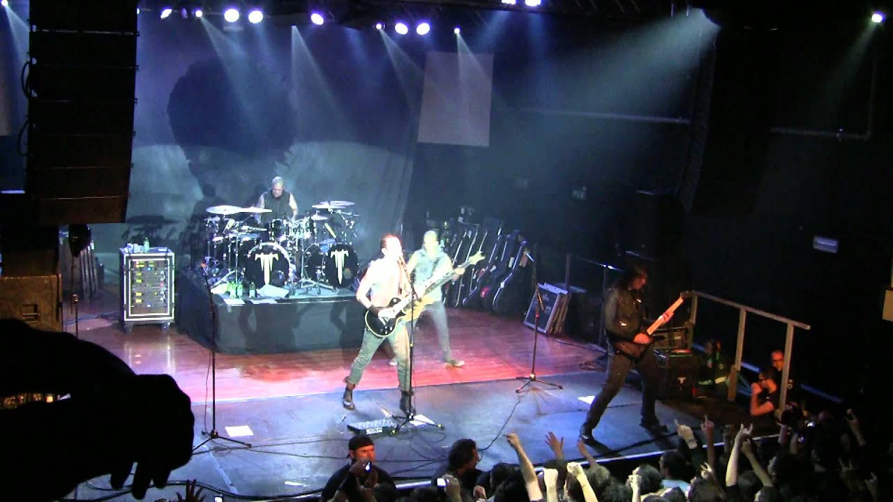 Trivium - Ignition (05.11.2011, Milano, Magazzini Generali)