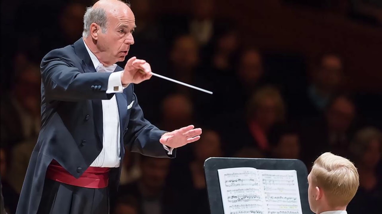 Bach-Stokowski - Passacaglia & Fugue in C minor - Matthias Bamert conducts