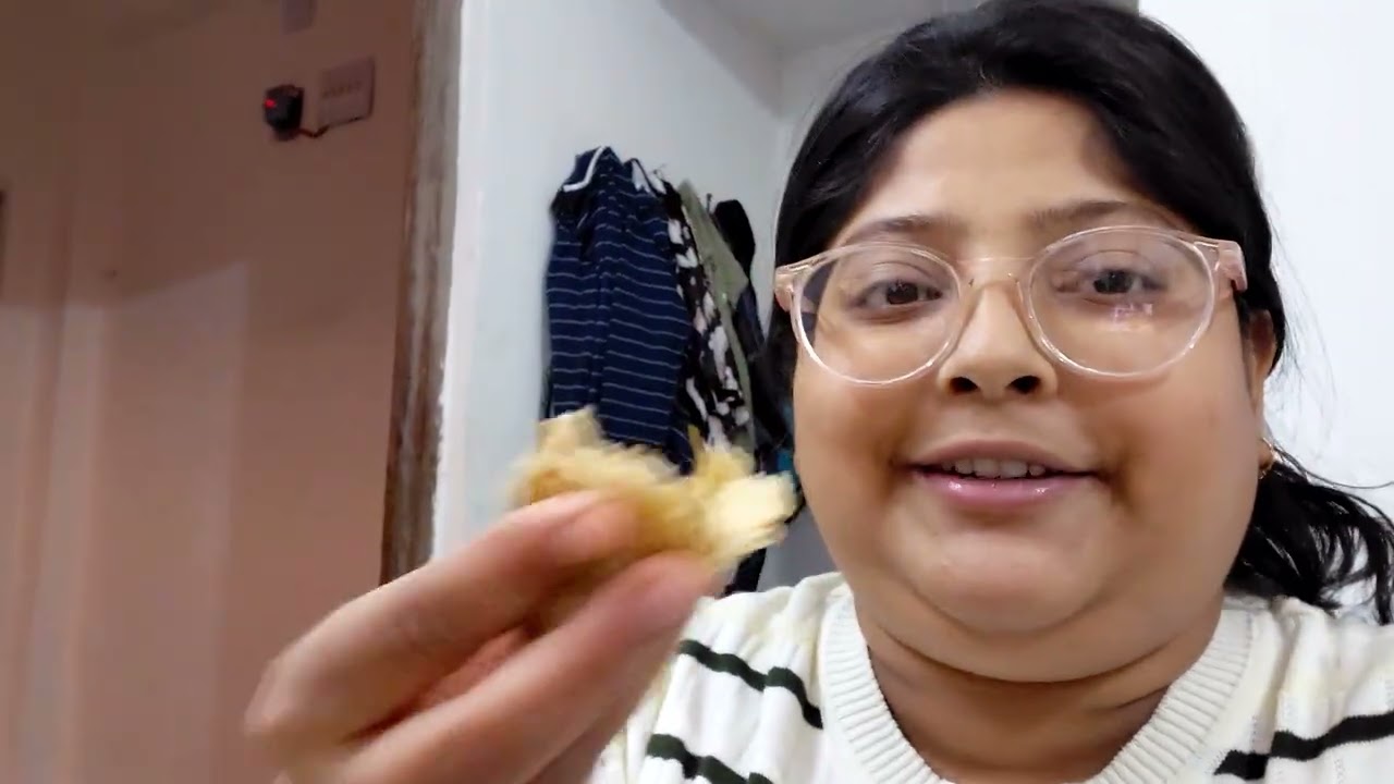 Bheendi alu masala sath me mooli daal 