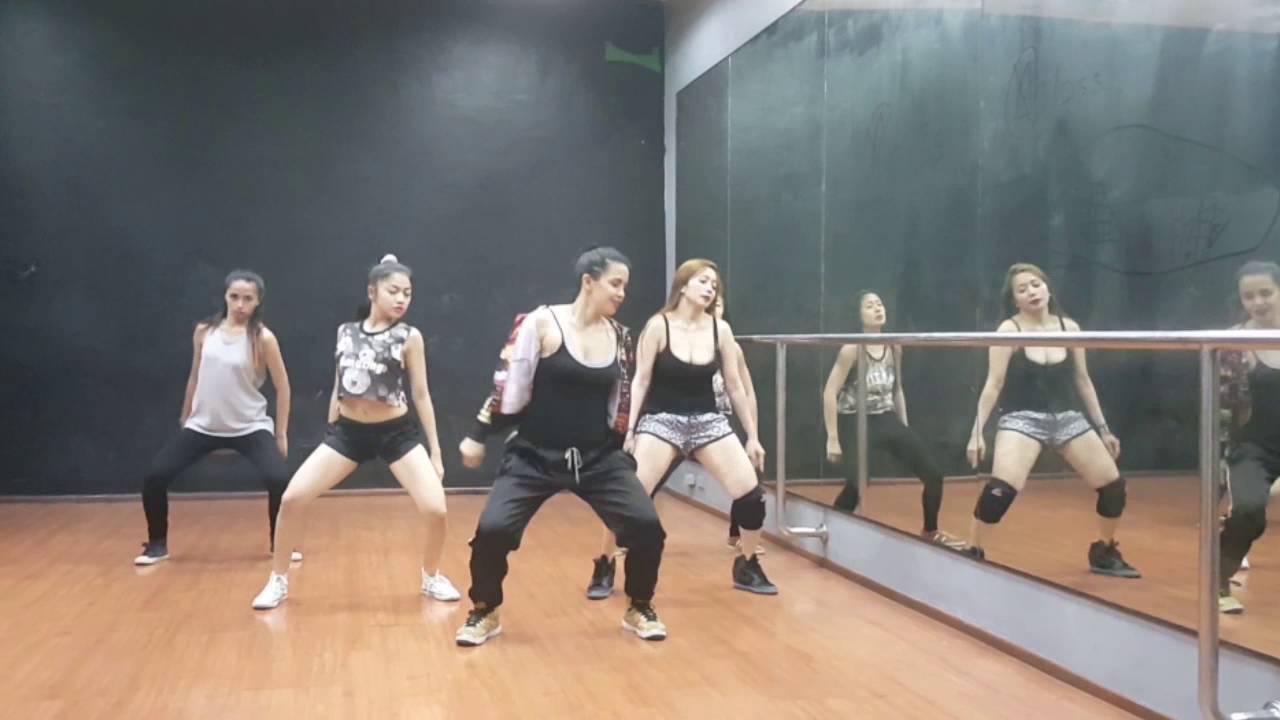 Mek it Bunx Sexbomb Girls (dance Cover)