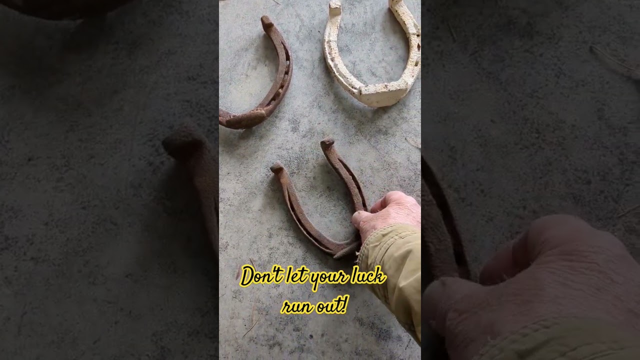 Old rusty horse shoes #rusty #horseshoe #luck #boomermonte