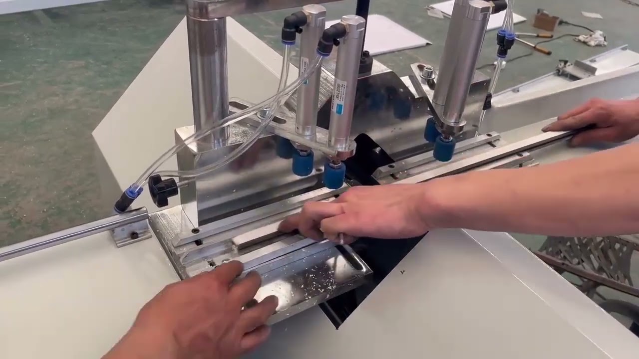 SYJW 1800 Glazing Bead Cutting Machine for UPVC windows/doors +8615063388018