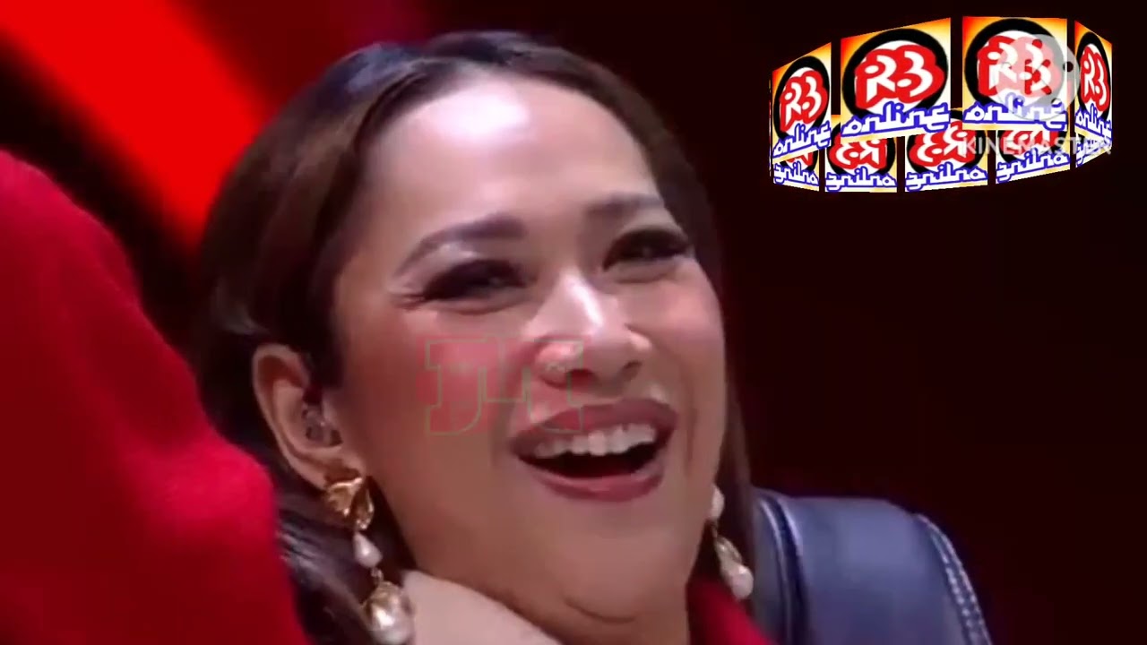 Dibelakangmu... Dibelakangmu...