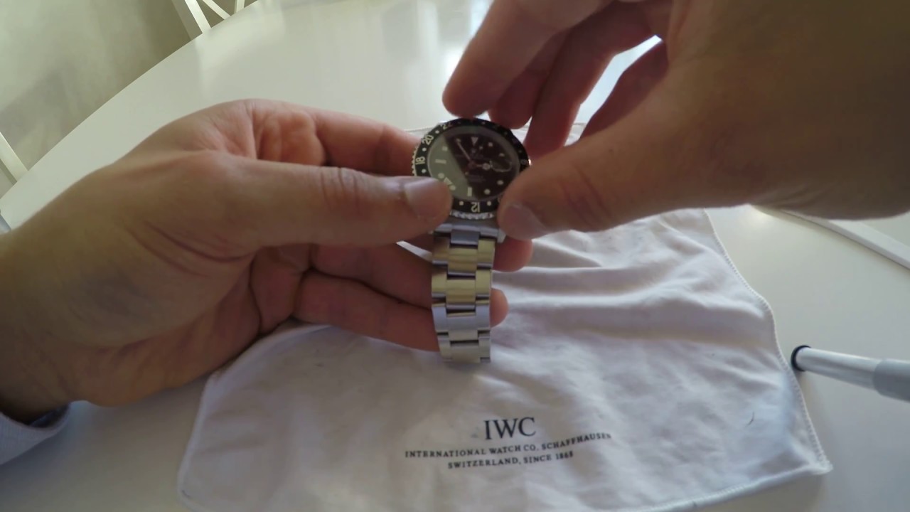 How I change the bezel of my Rolex GMT Master II in under 4 minutes