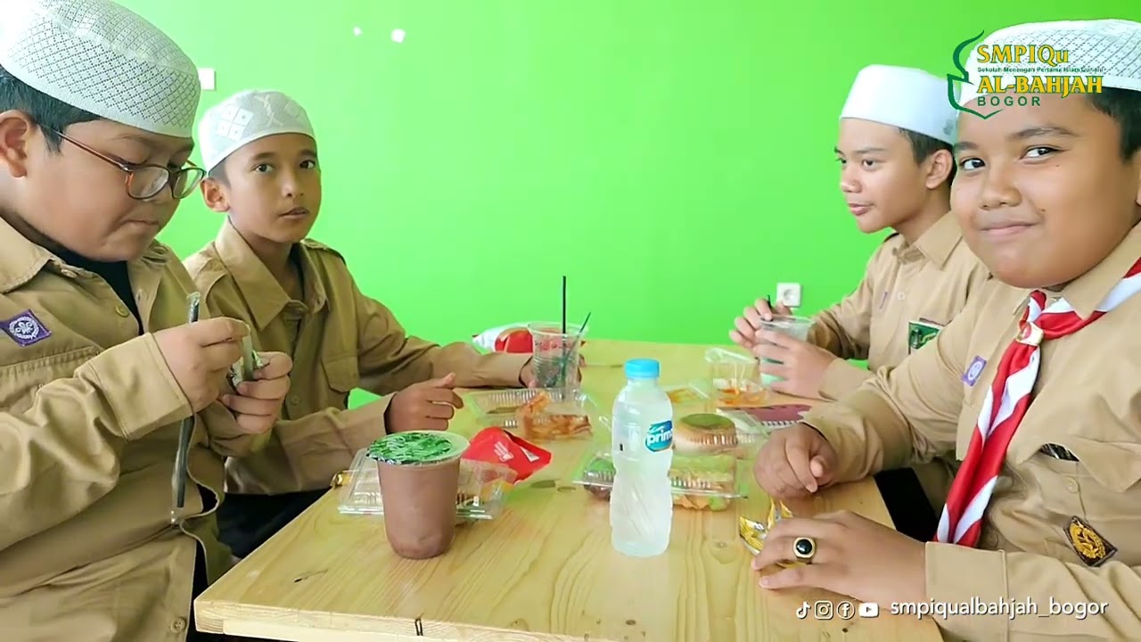 aktifitas santri saat di sekolah #Smpiqualbahjahbogor #ayomondok #buyayahya