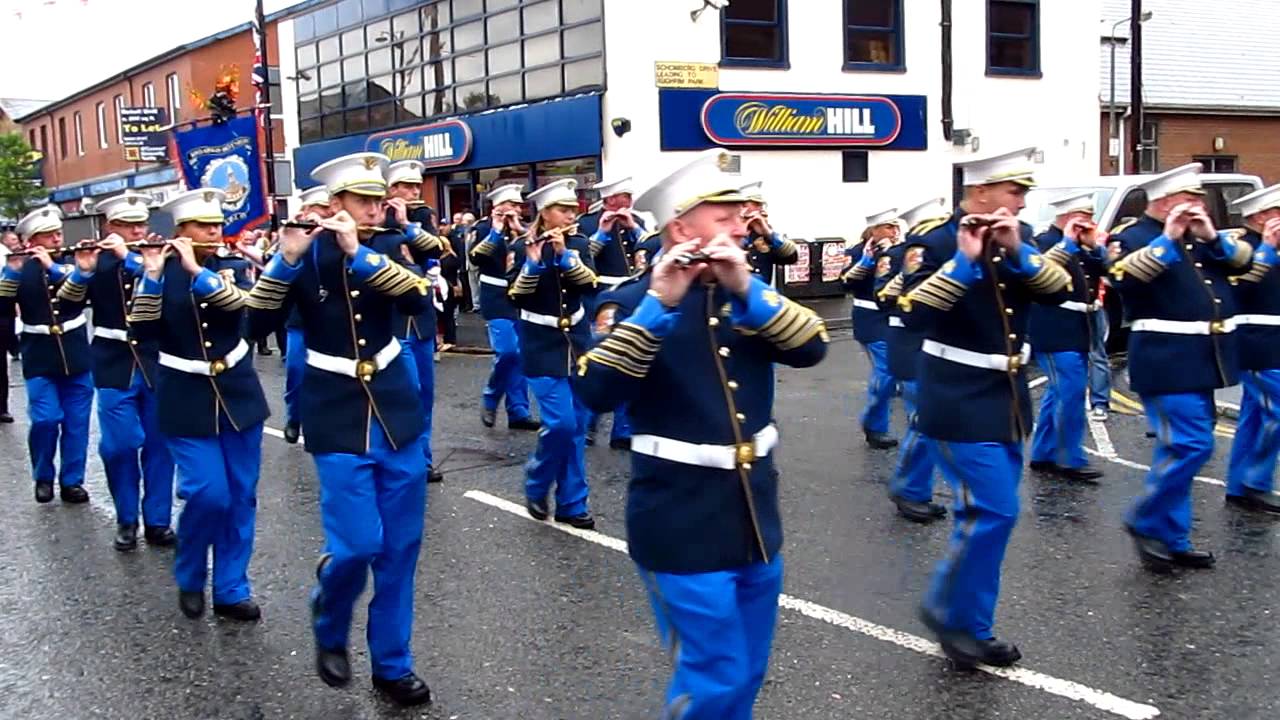 12th July 2011 - District No.5 marching along Sandy Row on way to Twelfth Demonstration clip 1