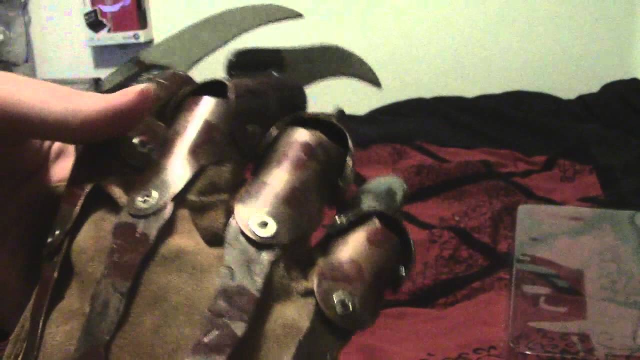 Neca Freddy Krueger 2010 Glove Prop Replica Review/Unboxing