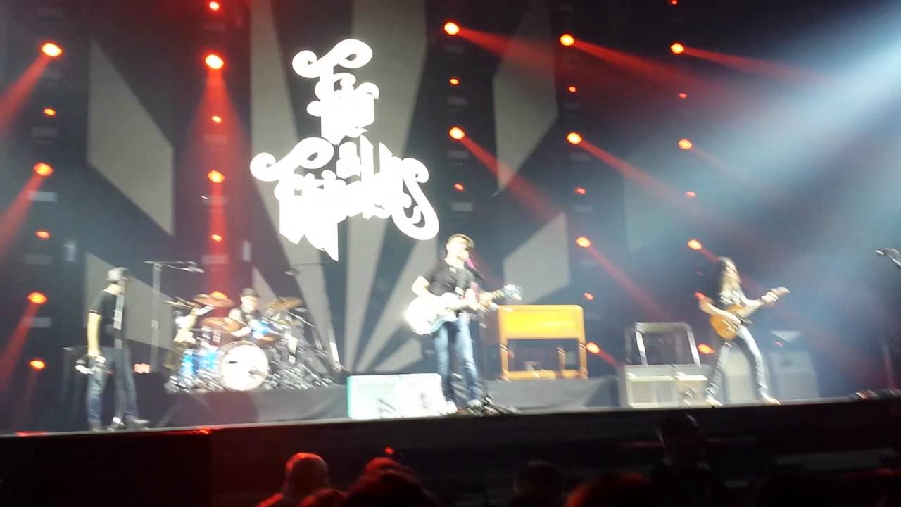 Fito & Fitipaldis - Intro + Viene y va (Santander 15-11-2014)