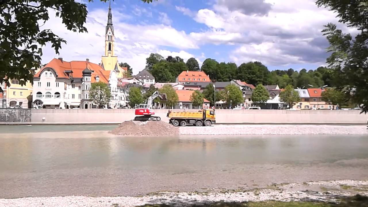 Kiesgewinnung aus der Isar in Bad Tölz Teil 2