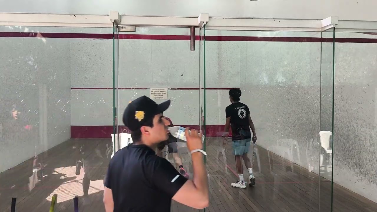 Squash Españita; Leo EsAr VS Brian Arriaga match de la muerte. 