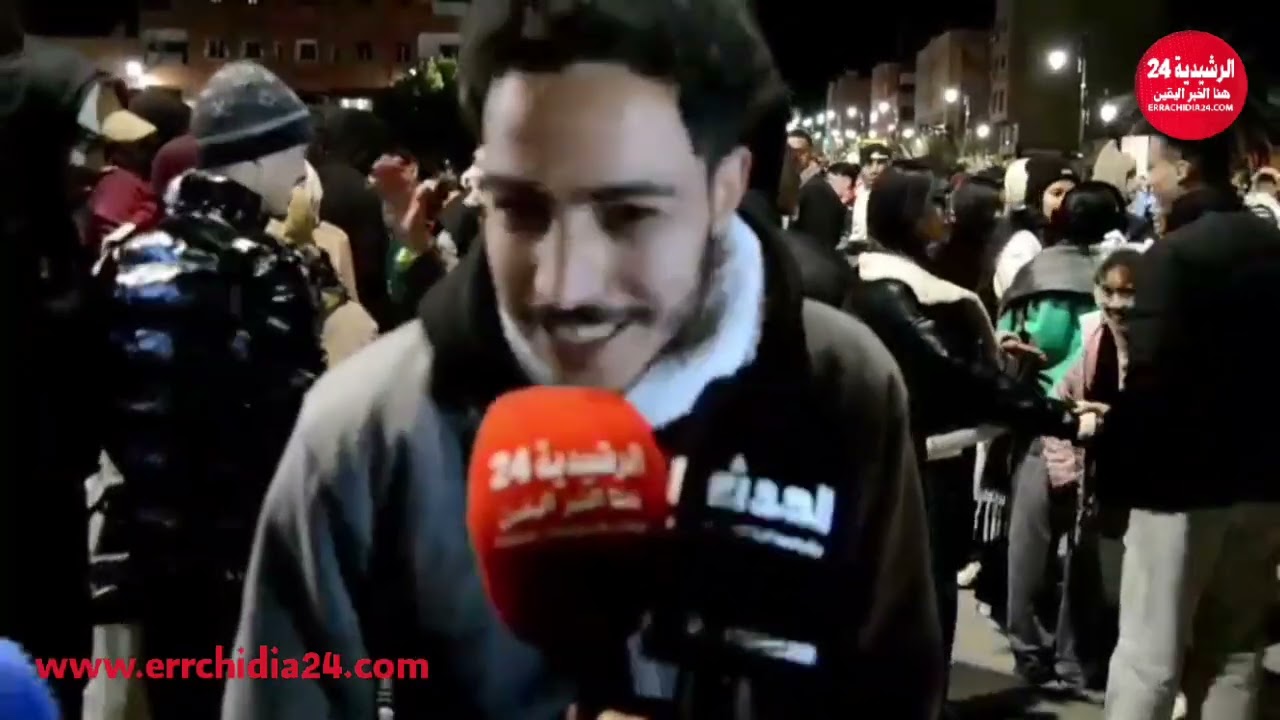 ساكنة مدينة الرشيدية تخرج تحتفل بفوز الفريق الوطني المغربي لكرة القدم بكأس العرب الذي نظمته دولة قطر