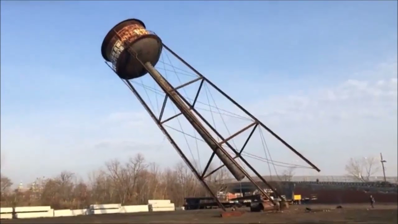 Water tower demolition 3
