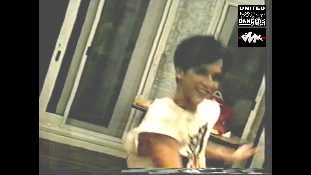 The MANOEUVRES- Macarena (1995)