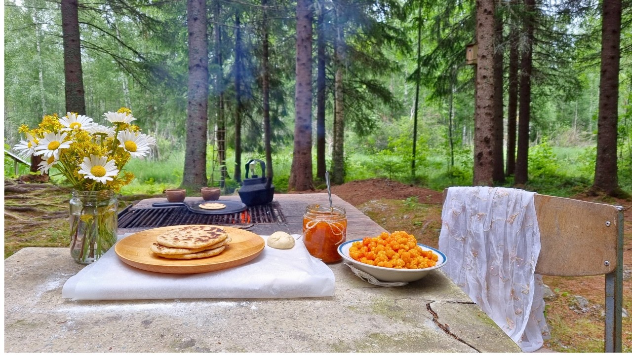 How Beautiful Life Can Be🍊Cloudberry Season in Finland