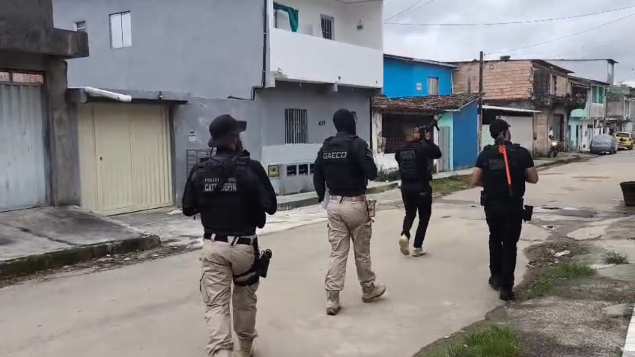 RADAR NEWS - QUATRO PRESOS EM OPERA&Ccedil;&Atilde;O QUE COMBATE INVAS&Otilde;ES E VENDA ILEGAL DE TERRENOS