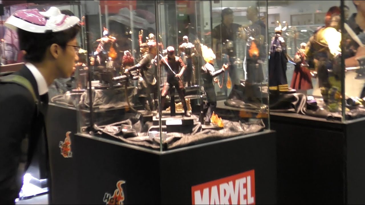 Hot Toys Complete Booth Tour (STGCC 2017)