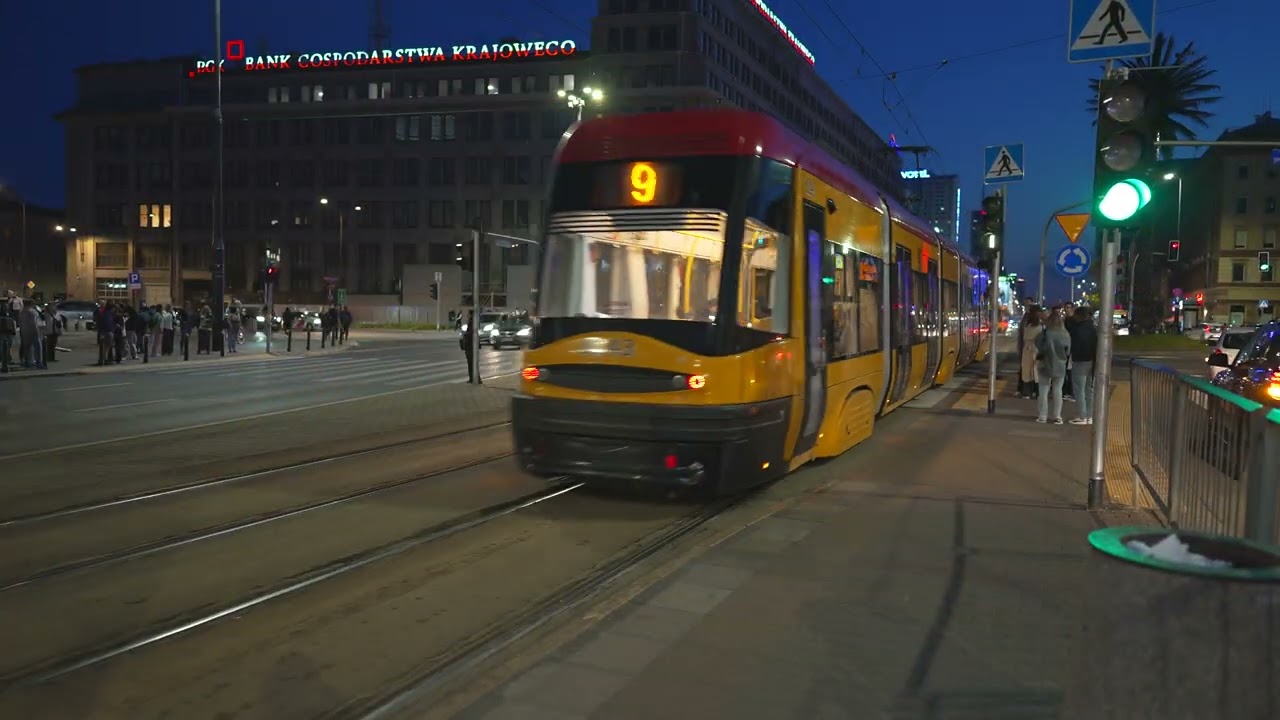 Poland, Warsaw, tram 9 night ride from Rondo Jerzego Waszyngtona to Muzeum Narodowe