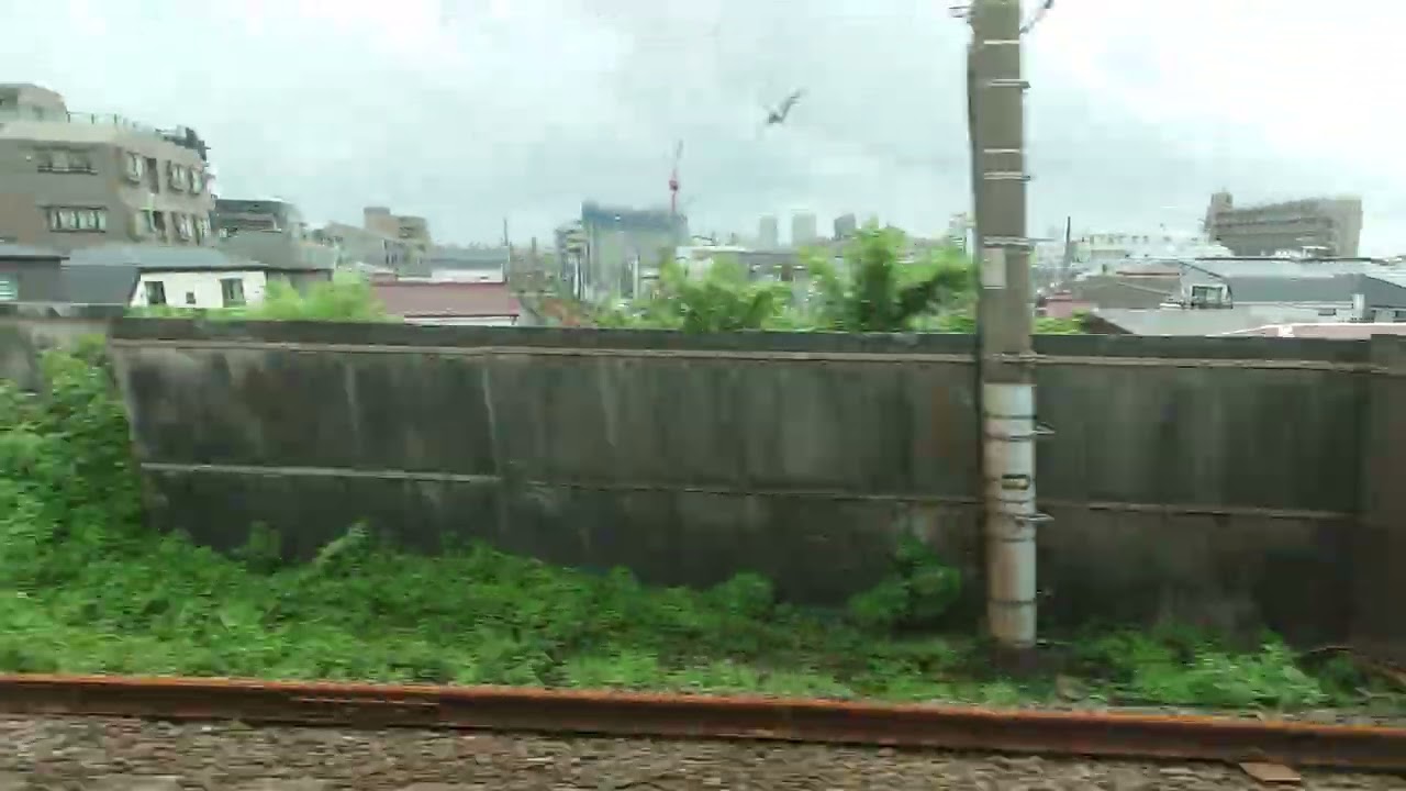 【横須賀線 E235系1000番台】爆走！武蔵小杉駅発車からトップスピードまで　車窓＆走行音