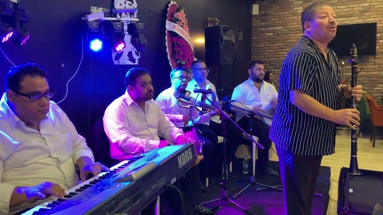 Ahmet Uygun ve Saz Ekibi - Arap Saz Semaisi Hüseyin Uygun - Ayazma Garden Restaurant