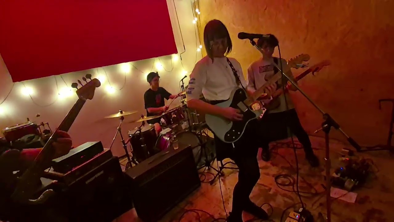 Iron Chic （仮）/ what goes up at Dandelion Cafe