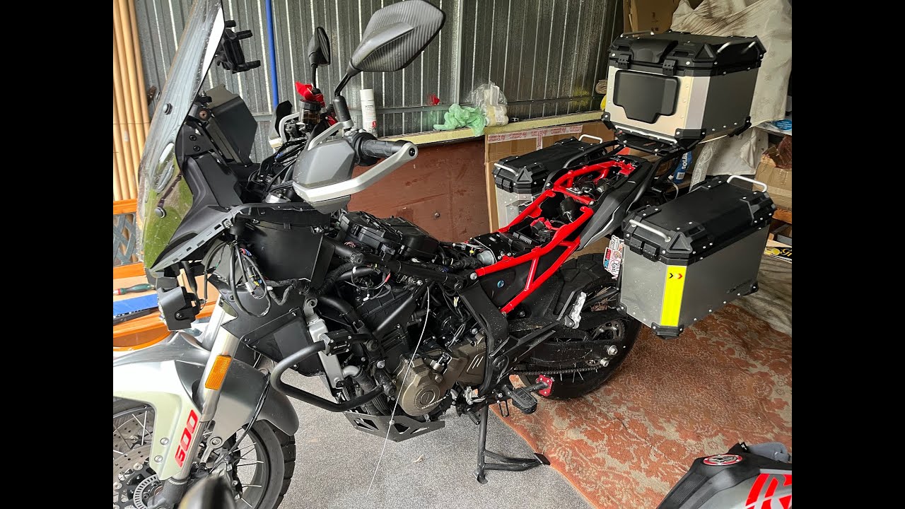 Qj Motor SRT 600 SX zmiana linki gazu 