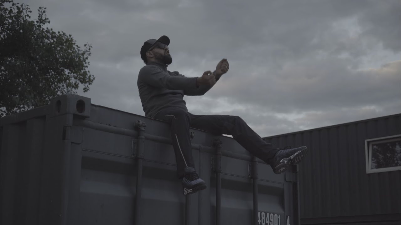MEDING - VAISSEAU - (CLIP OFFICIEL)
