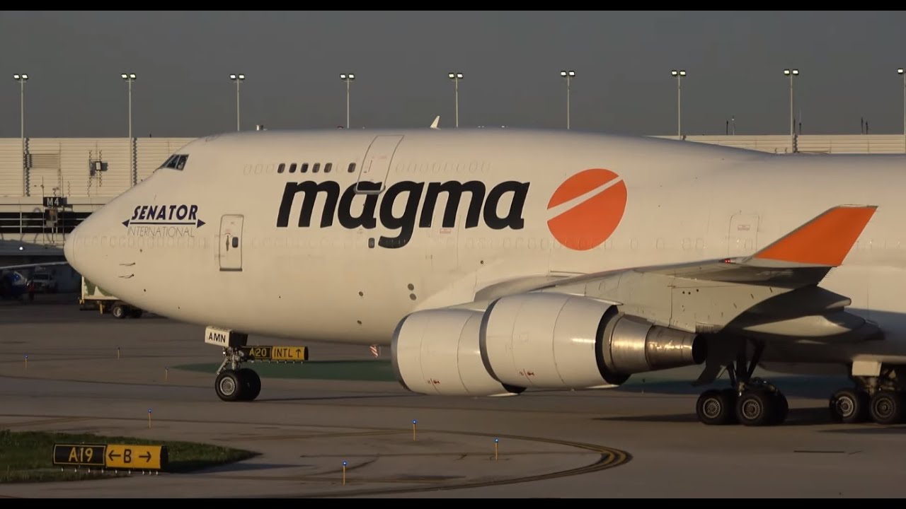 (4K) HEAVY AIRCRAFT FRIDAY!! Boeing 747 777 787 767 Landings Plane Spotting Chicago O'Hare Airport