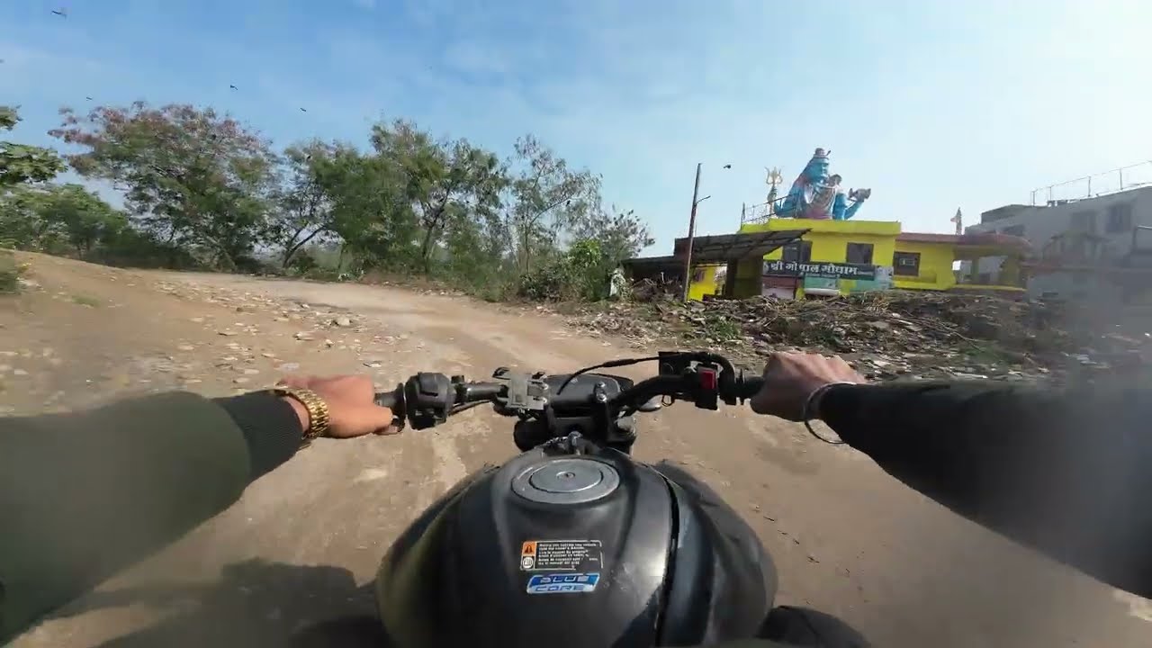 Whispering Wheels: A Scenic Morning Escape