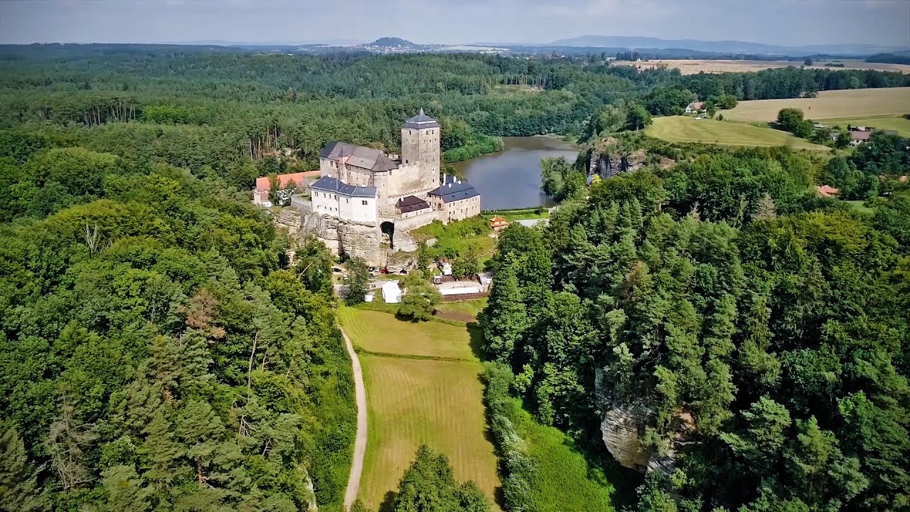 Hrad Kost - cestování s kamerou po východních Čechách