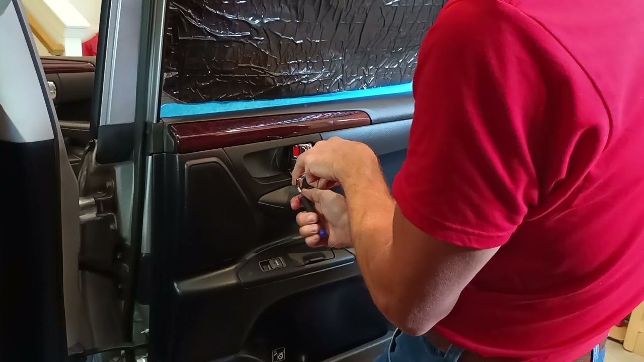 Pt 1.2 Lexus LX 570 Toyota Land Cruiser RR door panel removal door glass replacement 2008-20017