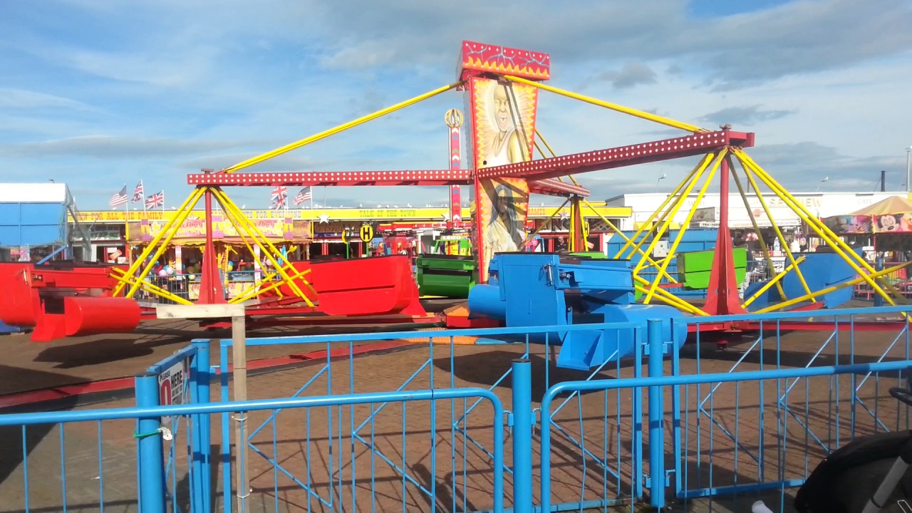 Michael Sheeran's Twister - Offride - Ocean Beach Pleasure Park - South Shields - 2017