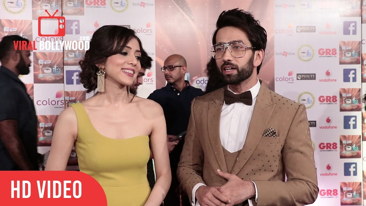 Nakuul Mehta with wife Jankee Parekh at 17th Indian Television Academy Awards 2017 | ITA Awards 2017